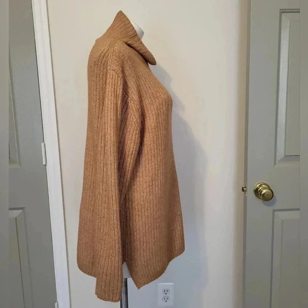 Elizabeth & James Tan/Brown Knit Mockneck Soft Sweater(Large)